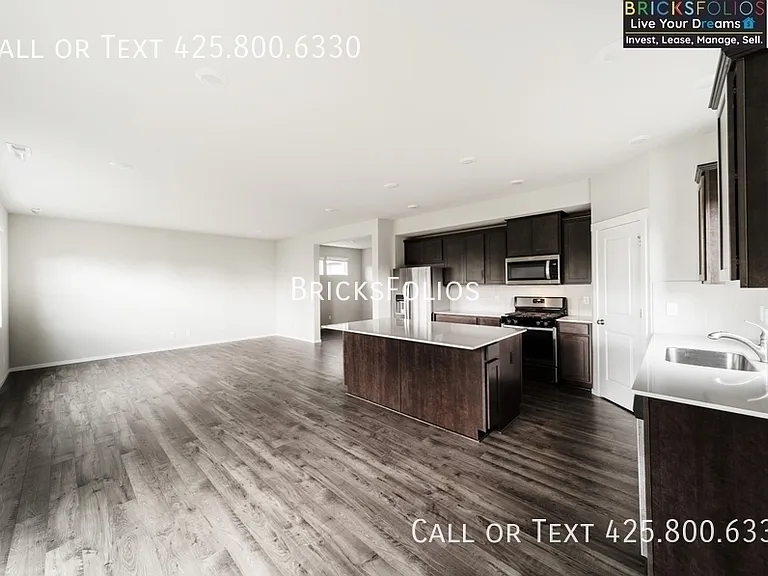 307 Belfair St SW — Photo 5