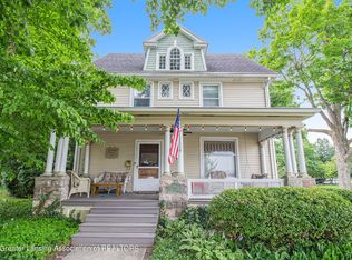 104 E Oak St, Mason, MI 48854