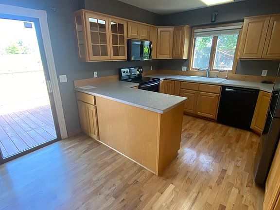 4th image of 909 Aurora Dr