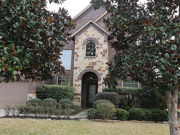 3rd image of 2033 Brodie Ln