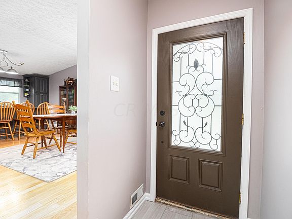 4th image of 841 McDonell Dr