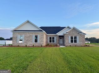 46 Oak St, Statesboro, GA 30458