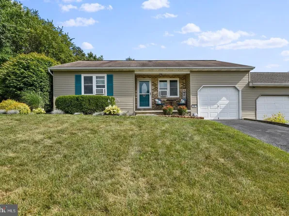 80 May Dr, Dillsburg, PA 17019