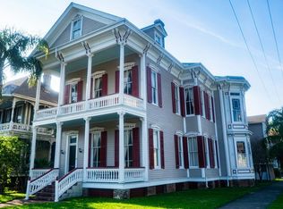 1802 Sealy St, Galveston, TX 77550
