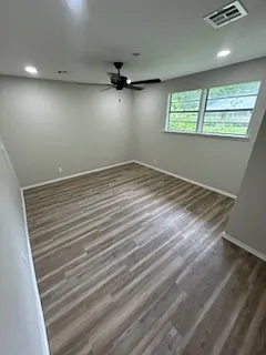 1203 E Creek Ave — Photo 4
