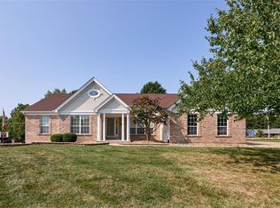5725 Westchester Meadow Dr, Weldon Spring, MO 63304