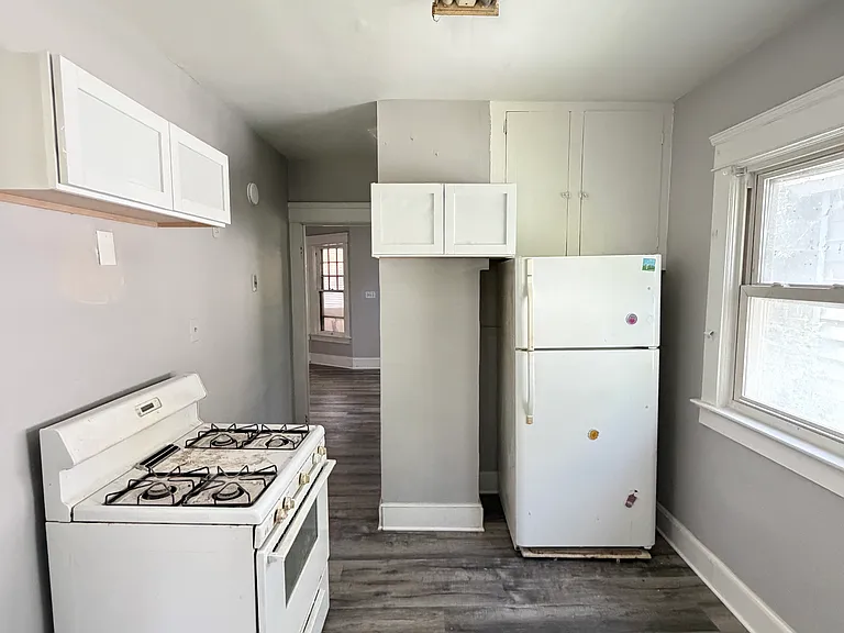 677 Eddy Rd — Photo 14