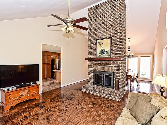 2nd image of 13303 Harbor Oaks Ln