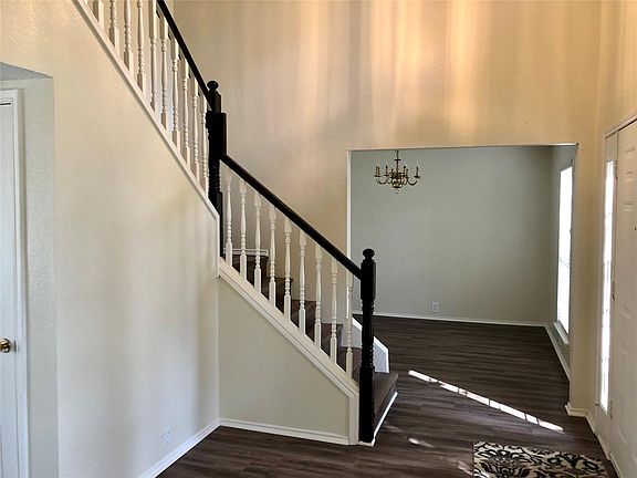 3rd image of 1220 Woodthorpe Dr