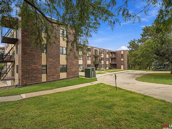 4th image of 5801 Enterprise Dr APT C4