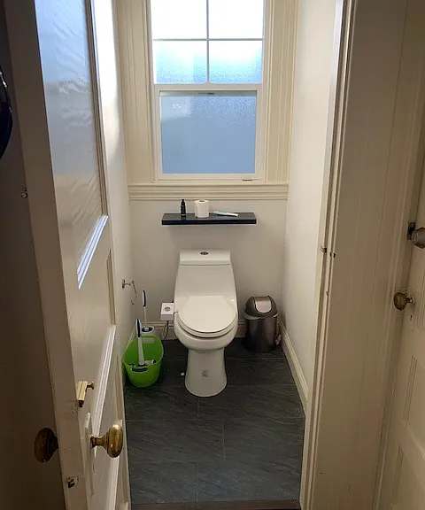 1572 Washington St — Photo 8