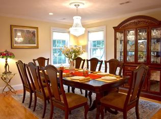 27 John St, Quincy, MA 02171
