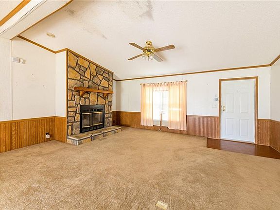 5th image of 185 Jeffrey Dr