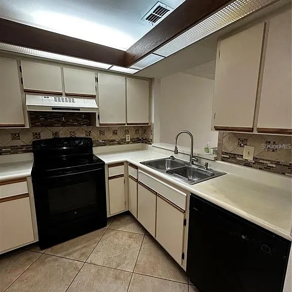 3100 S Semoran Blvd #11 — Photo 3