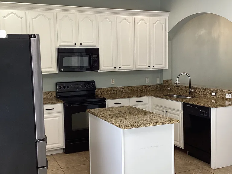 11932 Deer Path Way — Photo 9