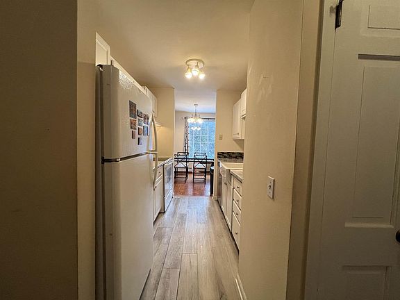 3rd image of 2142 Allen Boulevard #4