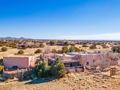 41 Encantado Rd, Santa Fe, NM, 87508