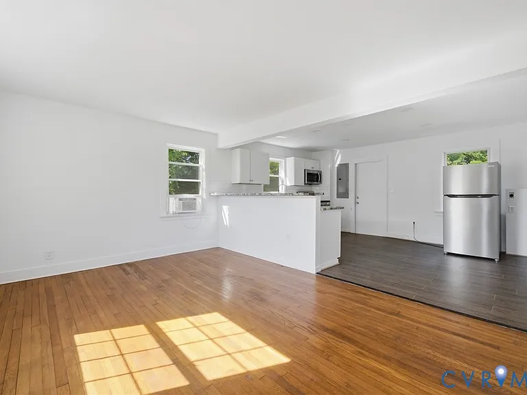 302 Marlin Dr — Photo 5