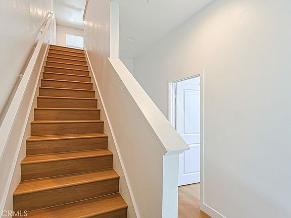 4th image of 1410 N Harbor Blvd Unit 1