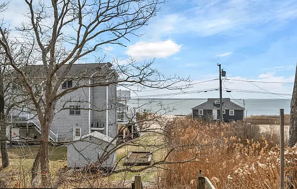 92 Grove Beach Rd S — Photo 9