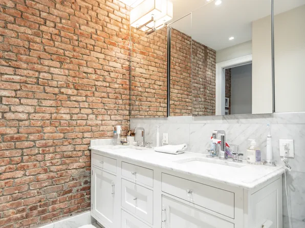 248 East 32nd Street image 10 of 14