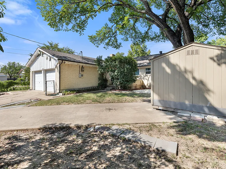 4765 Stallcup Dr — Photo 29