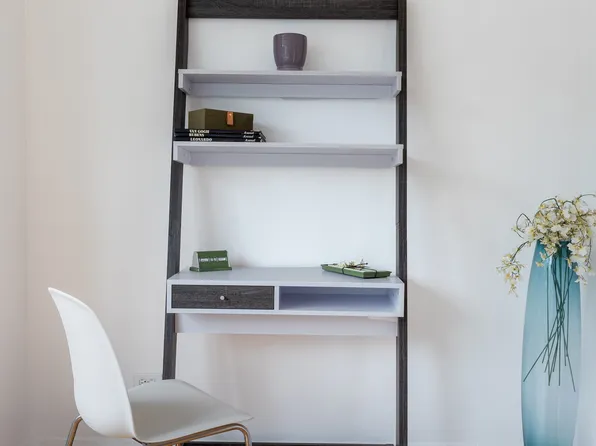 3671 Hudson Manor Terrace image 5 of 13