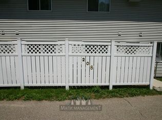 208 18th St SW APT 4, Rochester, MN 55902