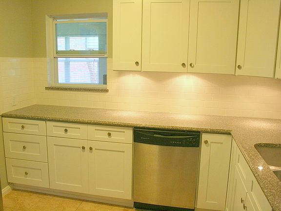 5th image of 2505 Downing Dr