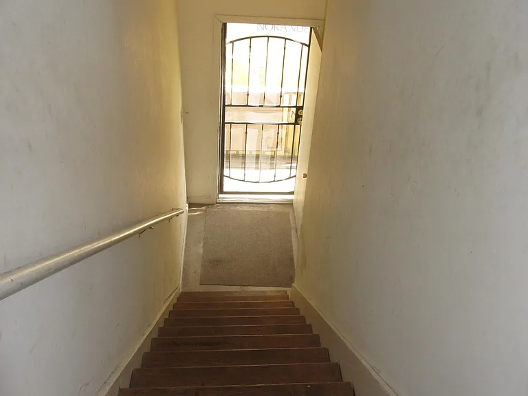 535 E Kentucky St #2F — Photo 3