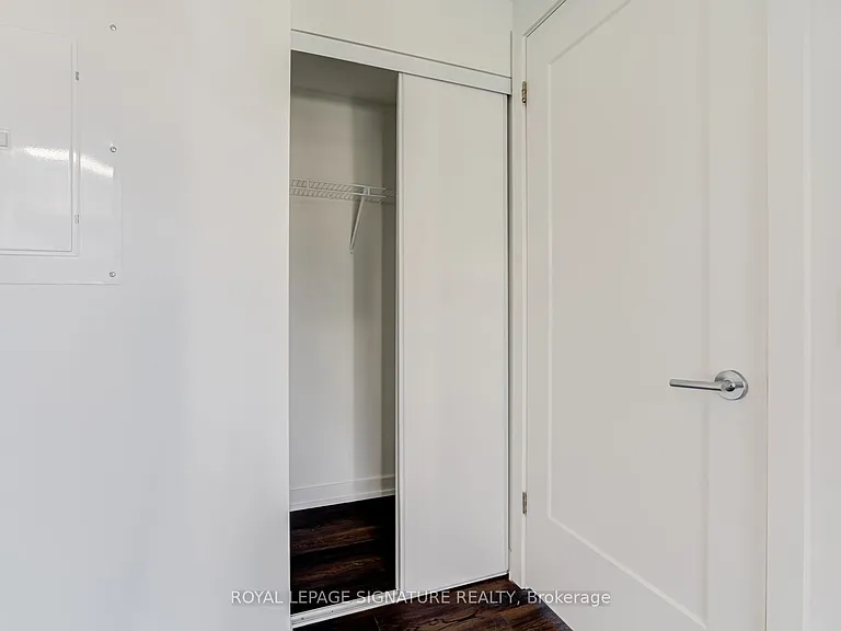 799 The Queensway #820 — Photo 31