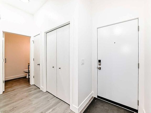 4th image of 1212 13th St SE #303