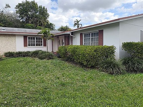 2nd image of 2601 SW 121st Ave