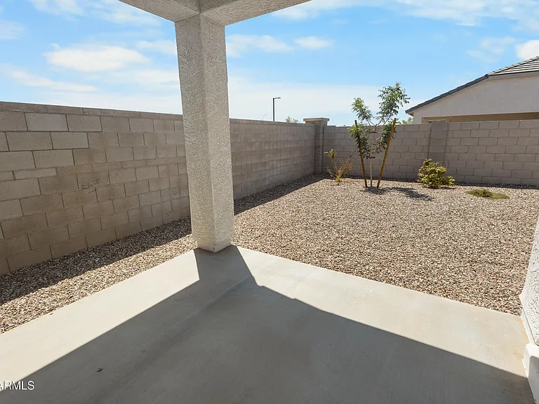 18351 W Hackamore Dr — Photo 36