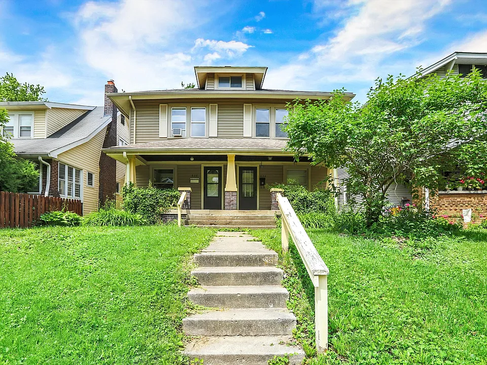 626 N Riley Ave