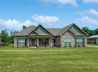 621 Walt Campbell Rd, Hazel Green, AL 35750