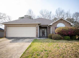 15 Candy Ln, Columbus, GA 31909