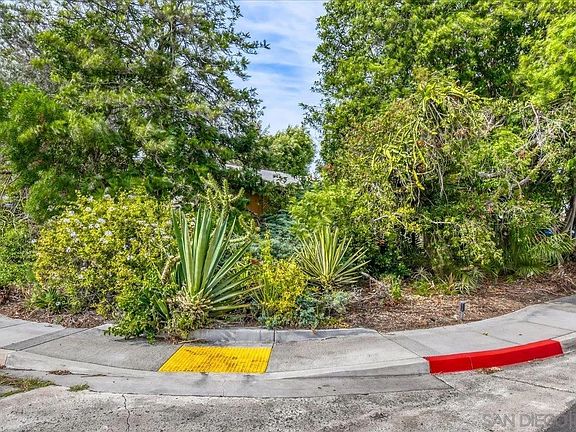 3rd image of 8824 Harlington Dr