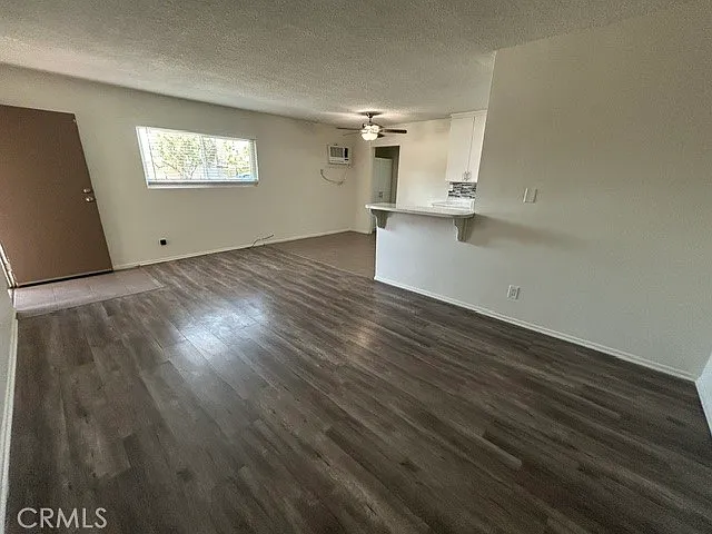 685 E Vista Chino #A — Photo 23