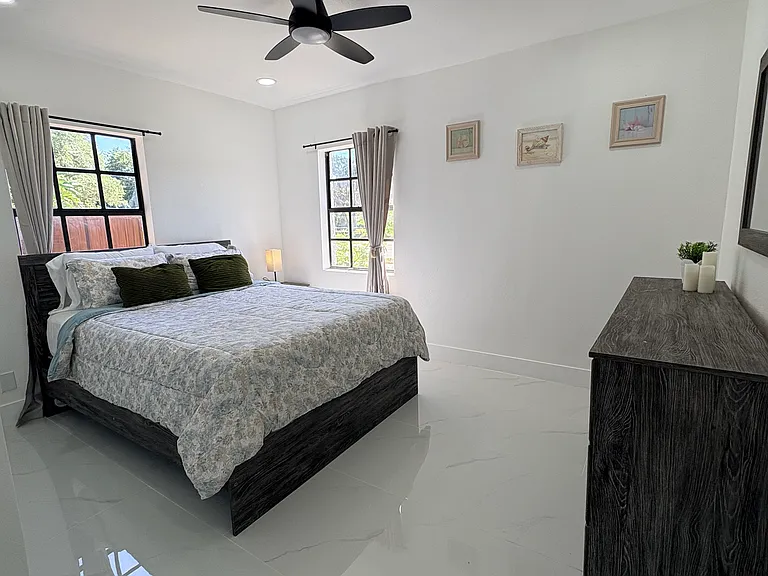 3546 Boca Ciega Dr N — Photo 10