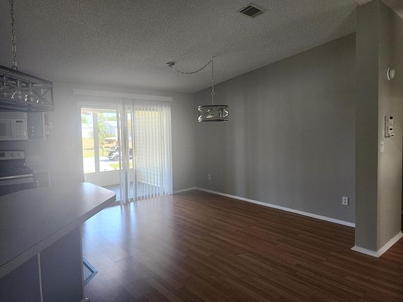 4th image of 3729 Doral Court