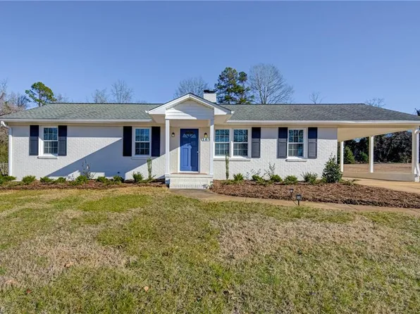 109 Queensbury Rd, Winston Salem, NC 27104