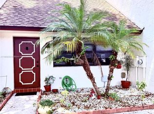 2111 N 14th Ave, Hollywood, FL 33020