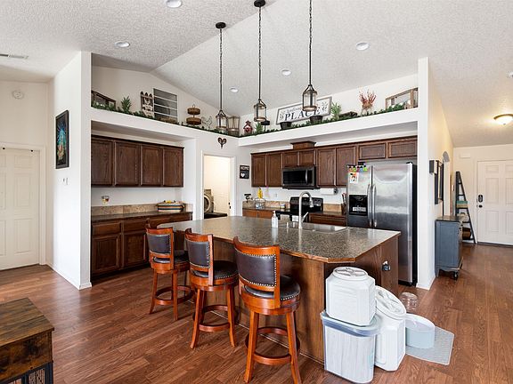 5th image of 6116 Bulldog Ln