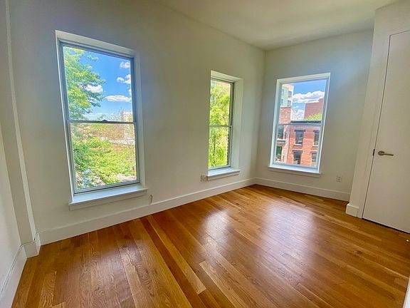 2nd image of 125 Lefferts Pl APT 4D