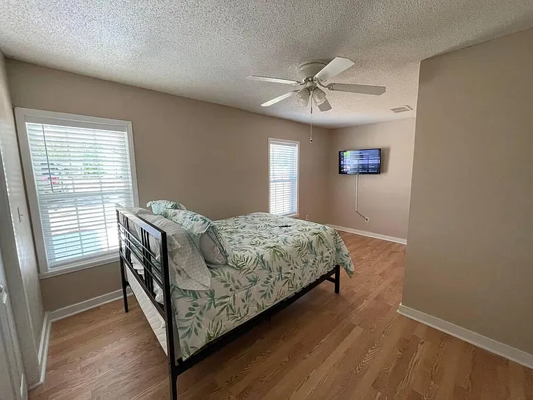 941 Leisure Point Rd — Photo 14