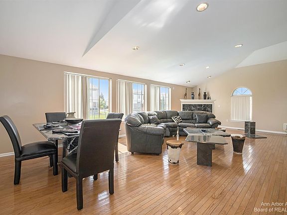 2nd image of 8862 Trillium Dr