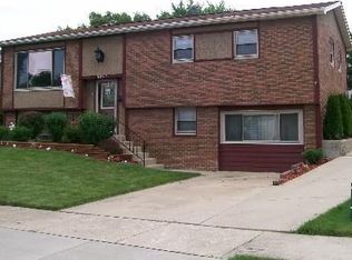 15249 Rob Roy Dr, Oak Forest, IL 60452