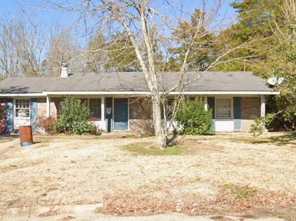 411 Stiles Rd, Selma, AL 36701