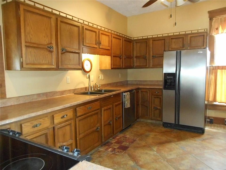 1014 Lindberg Rd, Anderson, IN 46012 Zillow